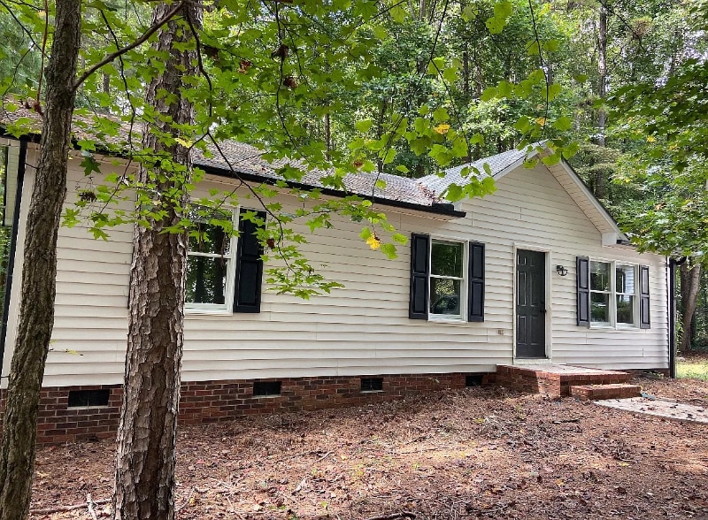 1816 Azalea Ave in Kannapolis, NC - Foto de edificio