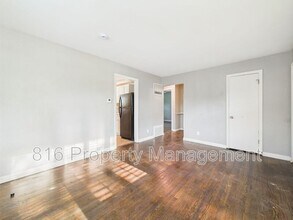 6149 Agnes Ave in Kansas City, MO - Foto de edificio - Building Photo
