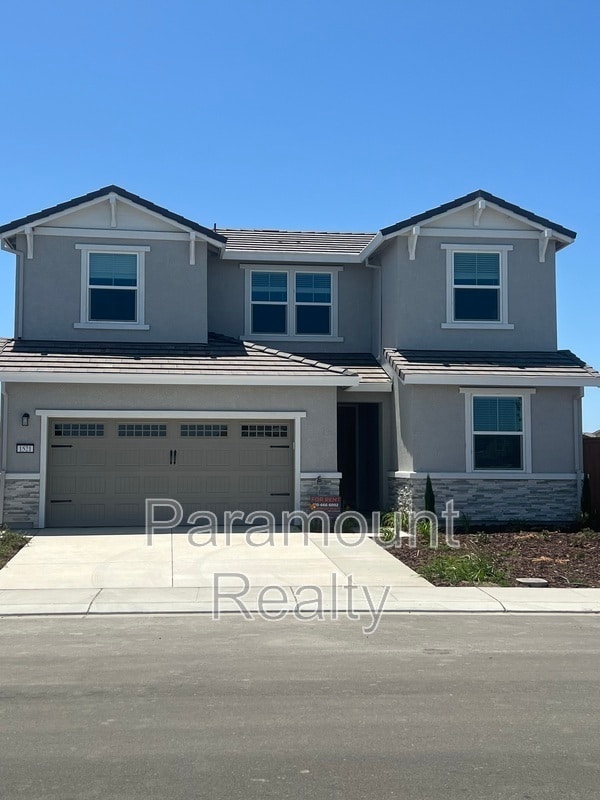 property at 1521 Finestra Dr