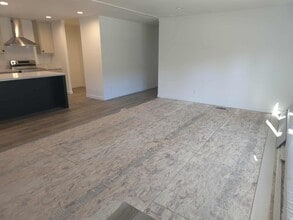 4122 Black Pne Wy in Springdale, WA - Building Photo - Building Photo