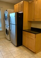 33 Aspinwall Ave, Unit 4 in Brookline, MA - Building Photo