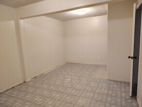 214 E Hawthorne St, Unit 214 in Brownsville, TX - Building Photo - Building Photo