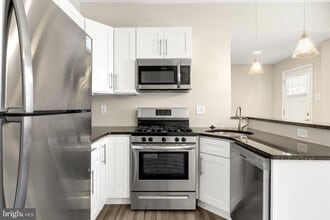 3127 Cedar St in Philadelphia, PA - Building Photo - Building Photo