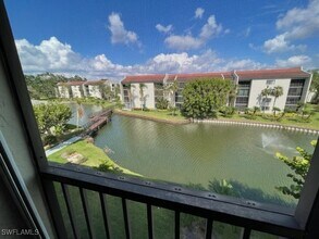 4414 Spanker Ct in Ft. Myers, FL - Foto de edificio - Building Photo