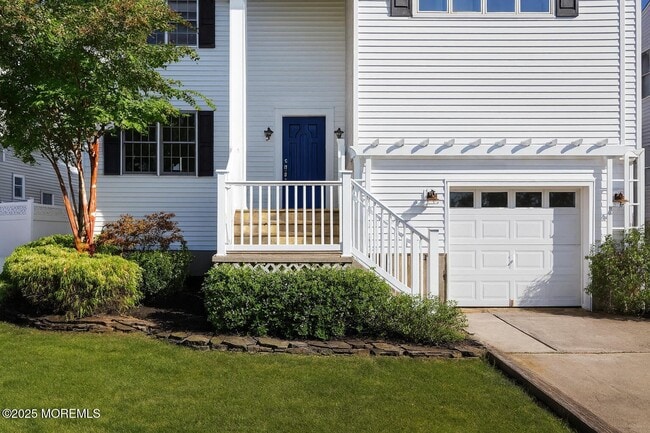 93 S Ward Ave in Rumson, NJ - Building Photo - Building Photo