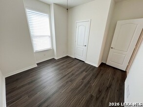 2118 Themis Wy in San Antonio, TX - Building Photo - Building Photo