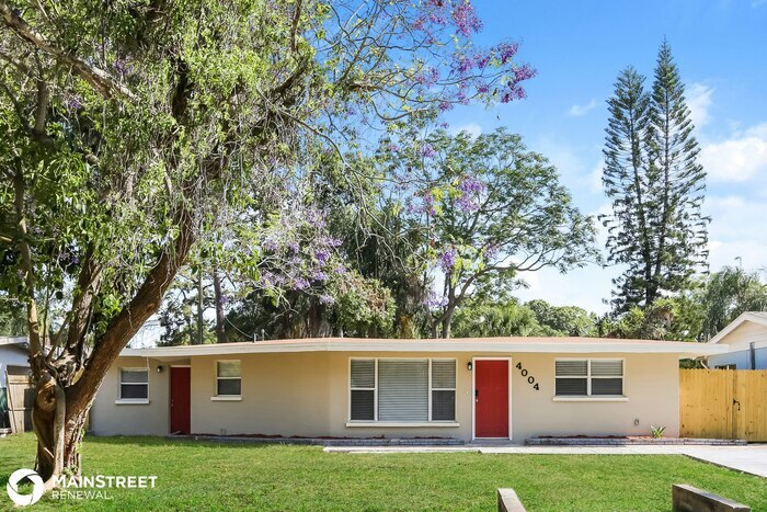 4004 Asbury Pl in Sarasota, FL - Foto de edificio