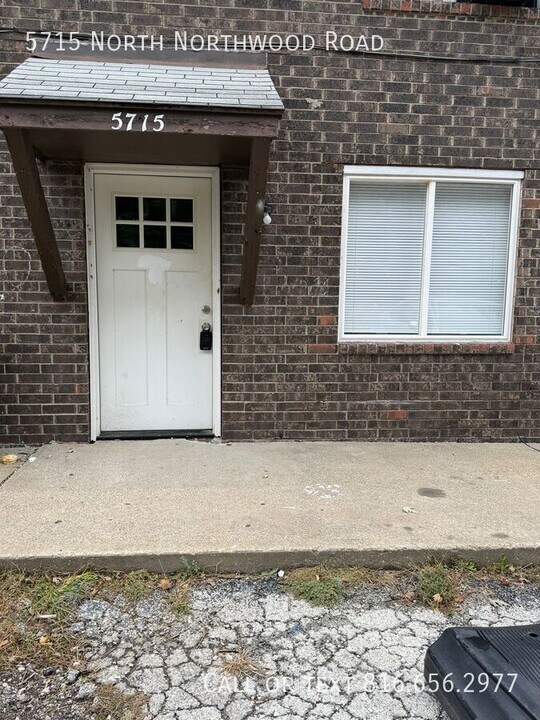 5715 N Northwood Rd in Kansas City, MO - Building Photo