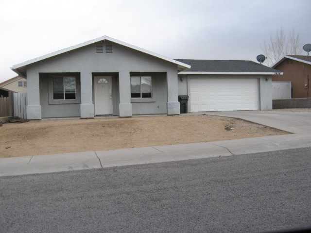 3458 N Diamond St in Kingman, AZ - Building Photo