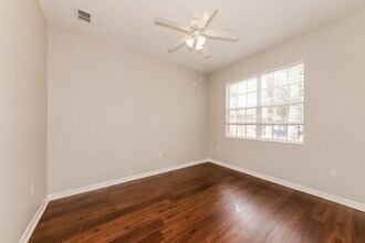 9026 Beacon Manor Terrace in Bradenton, FL - Building Photo - Building Photo