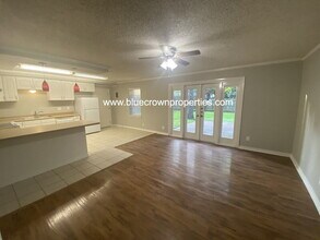 1521 Larkspur Dr in Arlington, TX - Building Photo - Building Photo