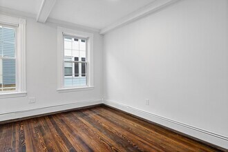 28A Story St, Unit 1 in Boston, MA - Foto de edificio - Building Photo