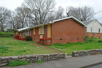 1304 Ireland St in Nashville, TN - Foto de edificio - Building Photo