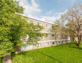 Aspen Apartments in Edmonton, AB - Building Photo