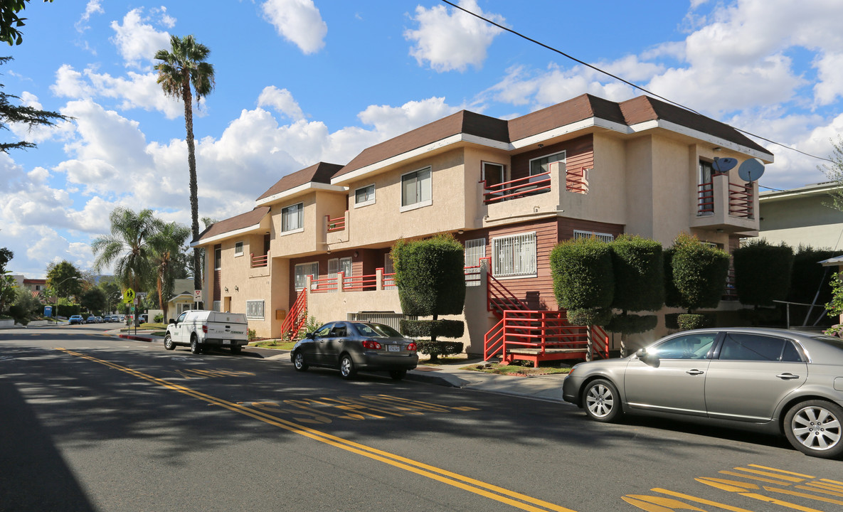 842 Fischer St in Glendale, CA - Building Photo