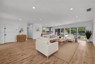 1411 NE 101st St in Miami Shores, FL - Building Photo - Building Photo