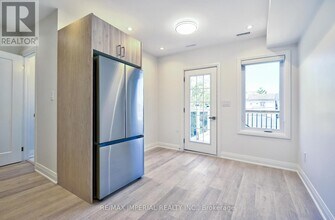 449 Margueretta St in Toronto, ON - Building Photo - Building Photo