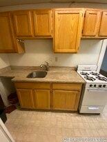 63 Fellsway W, Unit 11 in Medford, MA - Building Photo