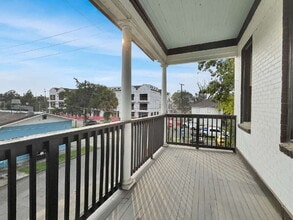 312 W 42nd St in Savannah, GA - Foto de edificio - Building Photo