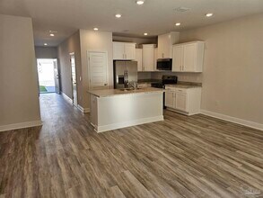 1403 Maritime Dr in Pensacola, FL - Building Photo - Building Photo