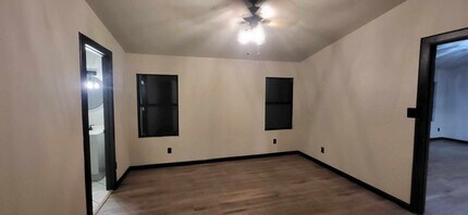 58 Divine Pl in Ardmore, OK - Foto de edificio - Building Photo