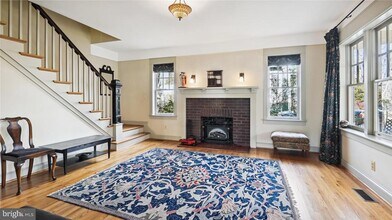 136 N Irving St in Arlington, VA - Building Photo - Building Photo