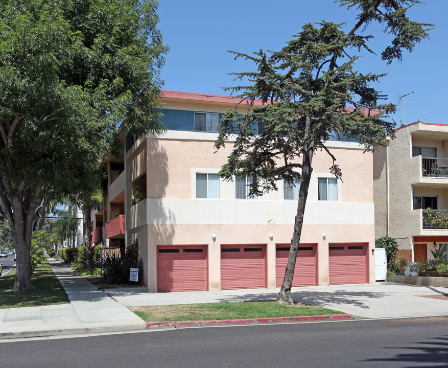 1214 Idaho Ave in Santa Monica, CA - Building Photo