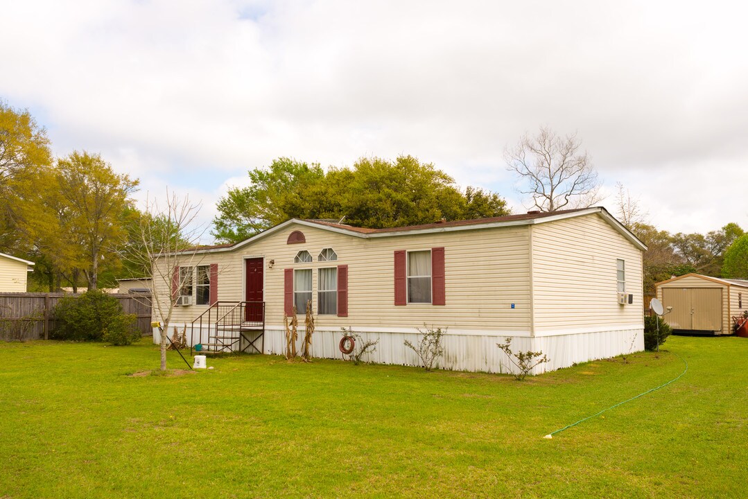 7701 Old Pascagoula Rd in Theodore, AL - Building Photo