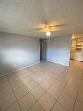 3765 137th Ave N in Largo, FL - Building Photo - Building Photo