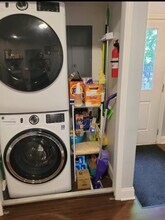 106 Atkinson St, Unit B / Lower in Rochester, NY - Building Photo - Building Photo