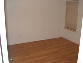 413 Pinehurst drive in Midwest City, OK - Building Photo - Building Photo