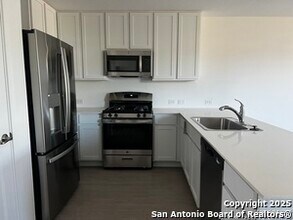 10642 Nye Pass in San Antonio, TX - Building Photo - Building Photo