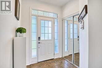 114 Battersea Cres in Ottawa, ON - Building Photo - Building Photo