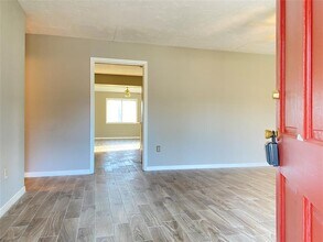 6 Little John Ln in Conroe, TX - Building Photo - Building Photo