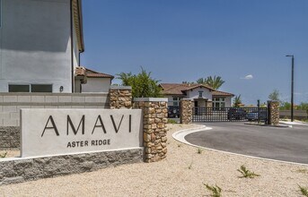 Amavi Aster Ridge in Phoenix, AZ - Foto de edificio - Building Photo