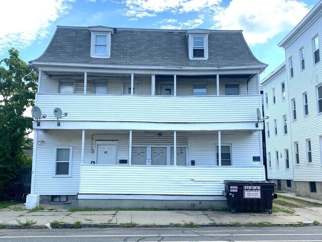 43 Oak St