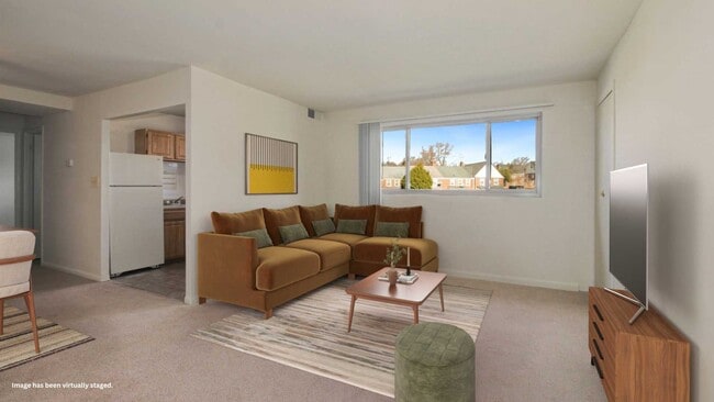 Barclay Square Apartments