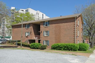 915 18th Ave S in Nashville, TN - Building Photo