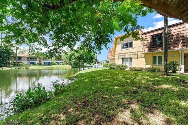 1890 Bald Eagle Dr in Naples, FL - Building Photo - Building Photo