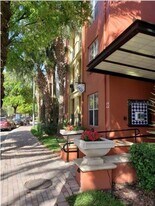 2411 W Horatio St in Tampa, FL - Building Photo