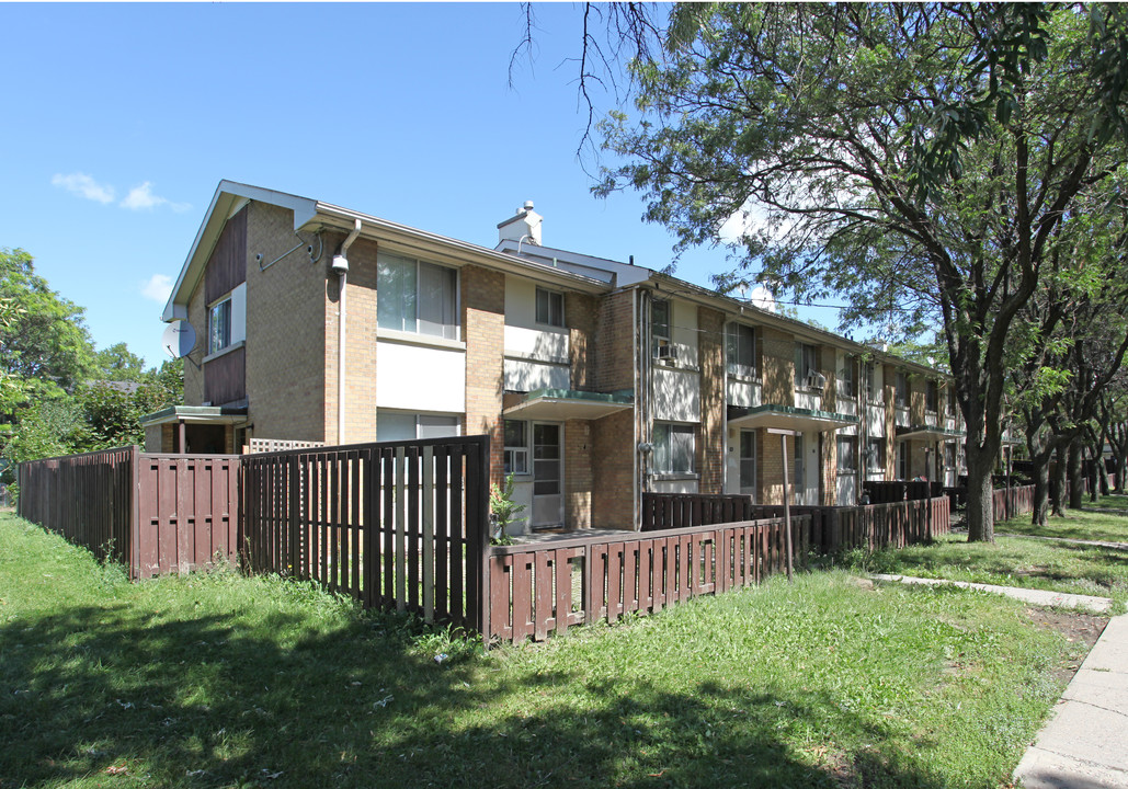 Lawrence Heights Apartments in Toronto, ON - Building Photo