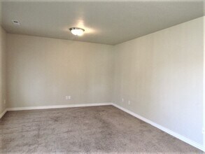 1496 N 2150 W in Clinton, UT - Building Photo - Building Photo