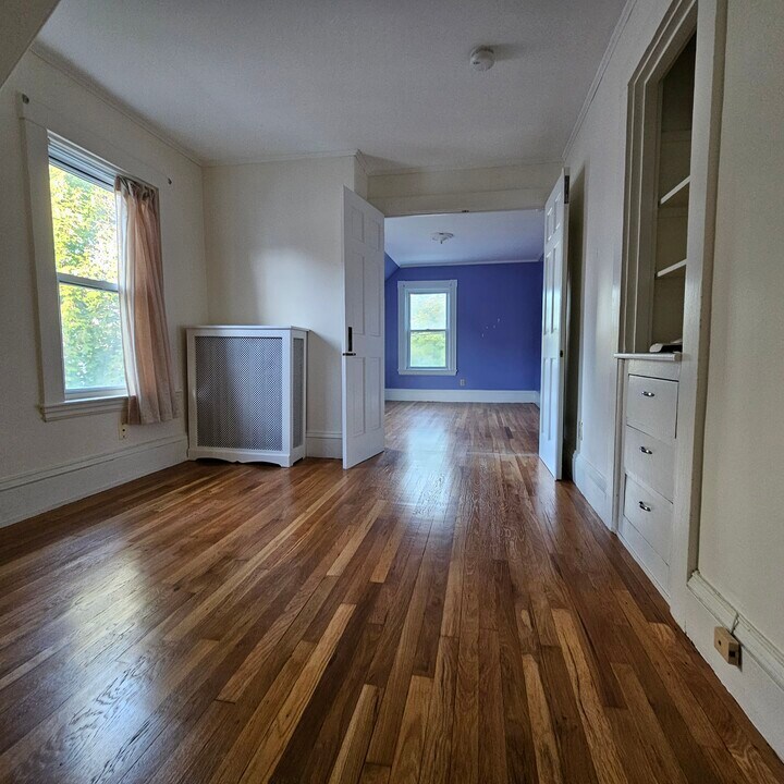 19 Porter St, Unit 2 in Somerville, MA - Building Photo