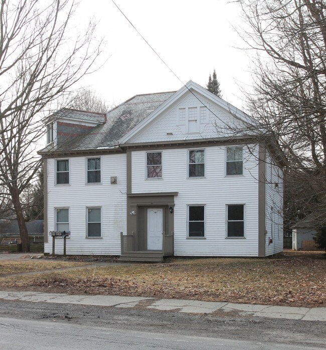 89 W Main St in Cambridge, NY - Foto de edificio - Building Photo