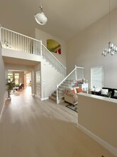 7269 W Robinwood Ln in Fresno, CA - Foto de edificio - Building Photo