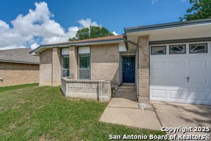 8009 Forest Ash in Live Oak, TX - Building Photo - Building Photo