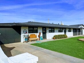 Mary Jane Apartments in Idalou, TX - Building Photo - Building Photo