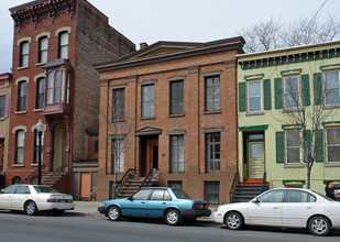 285 Lark St in Albany, NY - Foto de edificio - Building Photo