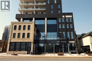 181 King St S in Waterloo, ON - Building Photo