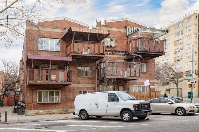 31 Ross St in Brooklyn, NY - Foto de edificio - Building Photo